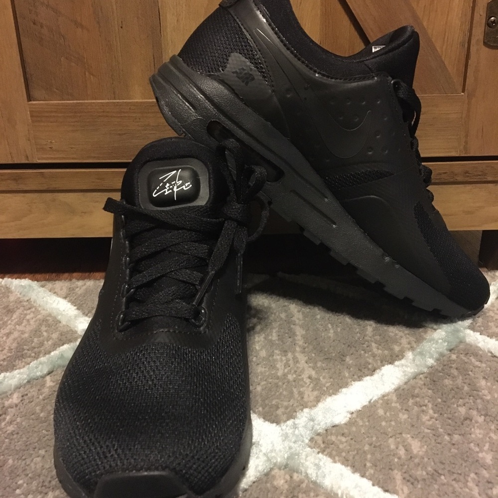 Nike Air Max Zero Essential Big Kids 881224-006